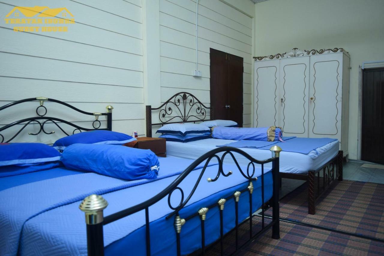 Teratak Ibunda Guest House Кота-Бару Экстерьер фото