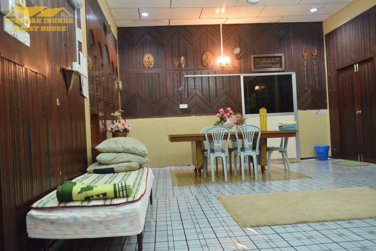 Teratak Ibunda Guest House Кота-Бару Экстерьер фото