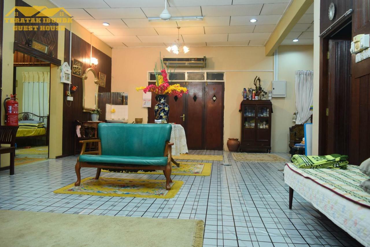 Teratak Ibunda Guest House Кота-Бару Экстерьер фото